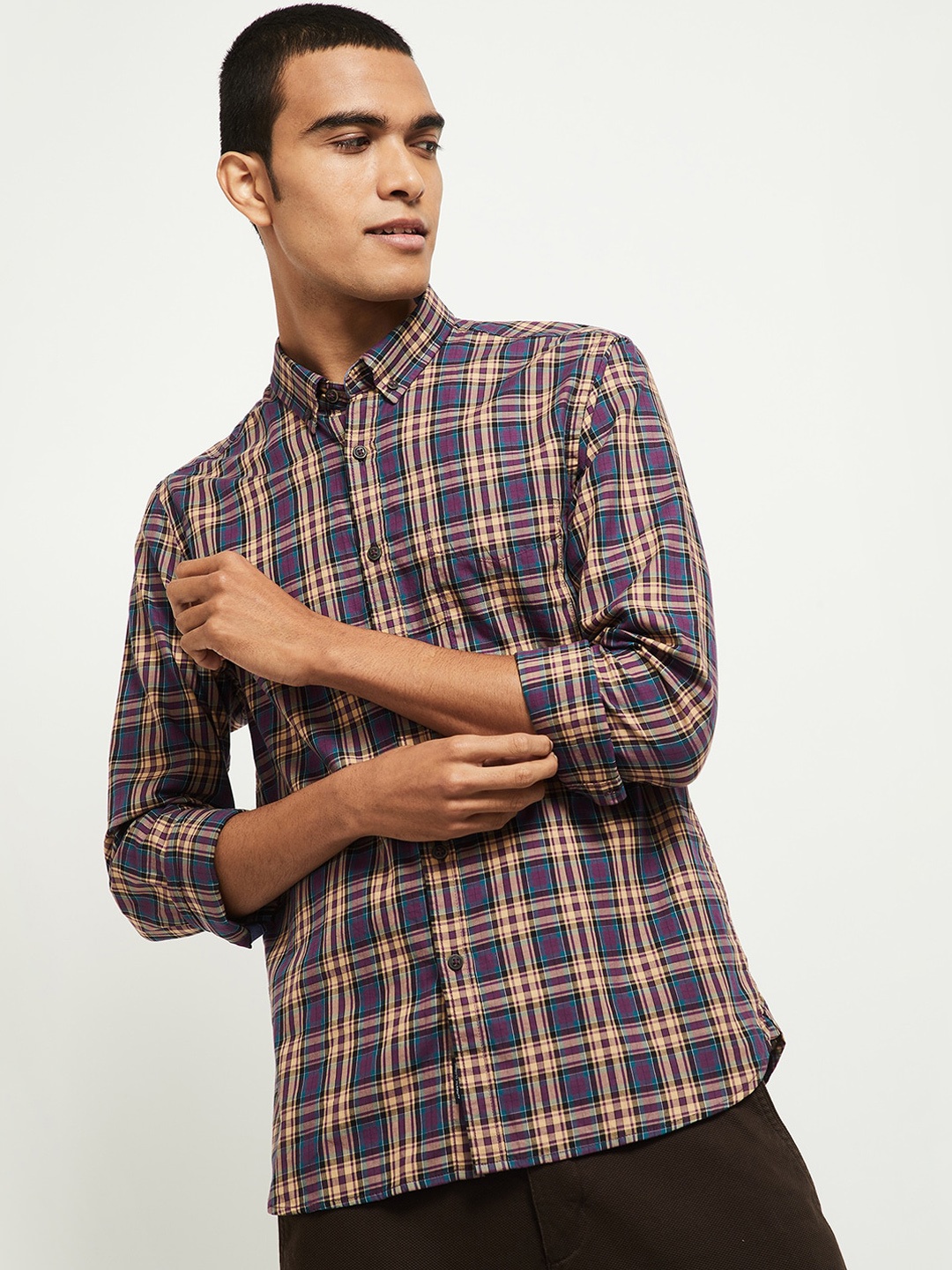 

max Men Purple & Beige Opaque Tartan Checked Cotton Casual Shirt