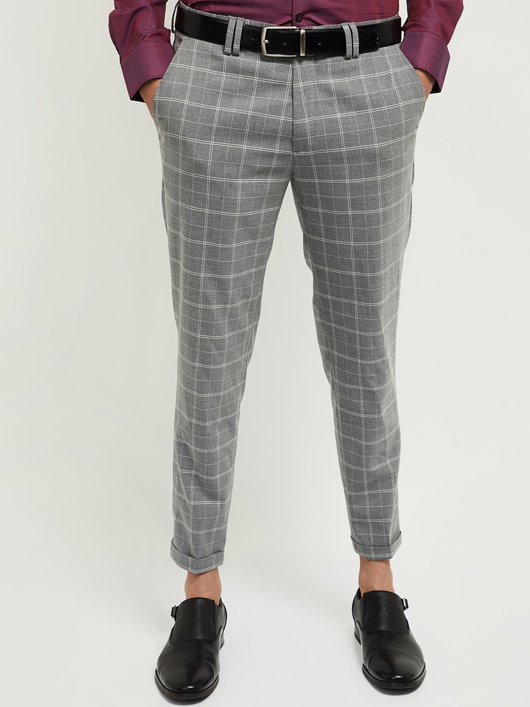 

max Men Grey Checked Trousers