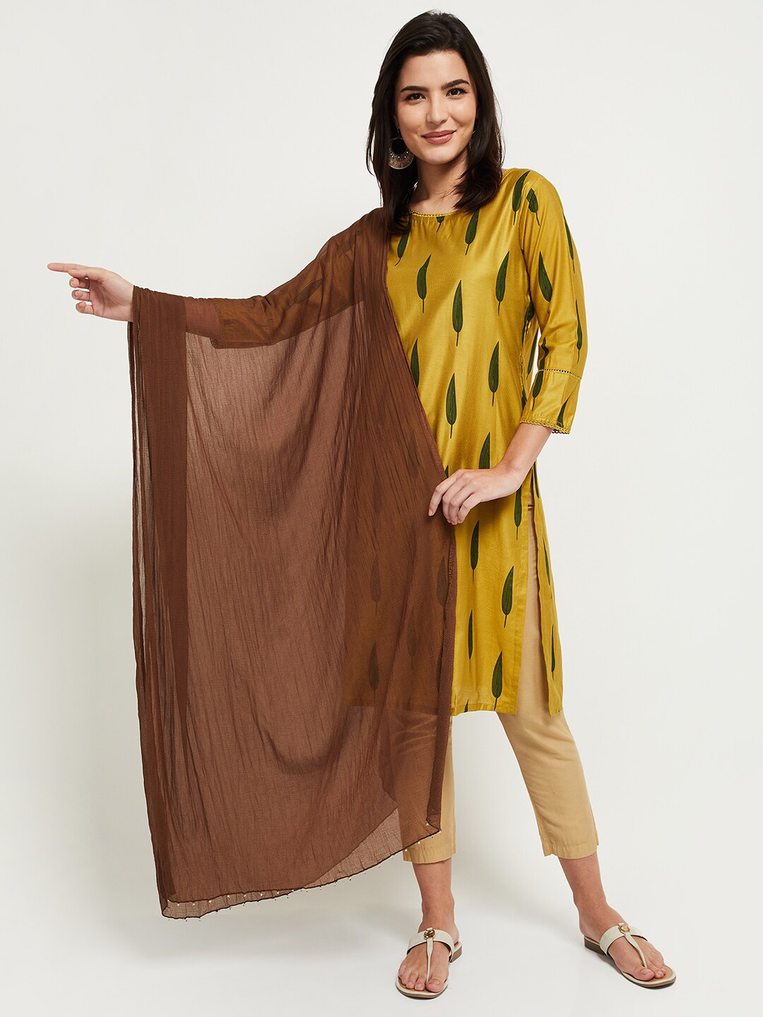 

max Brown & White Dupatta with Tasselled Border