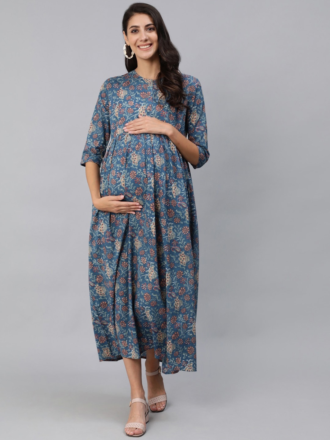 

Nayo Blue & Red Ethnic Motifs Maternity Maxi Dress