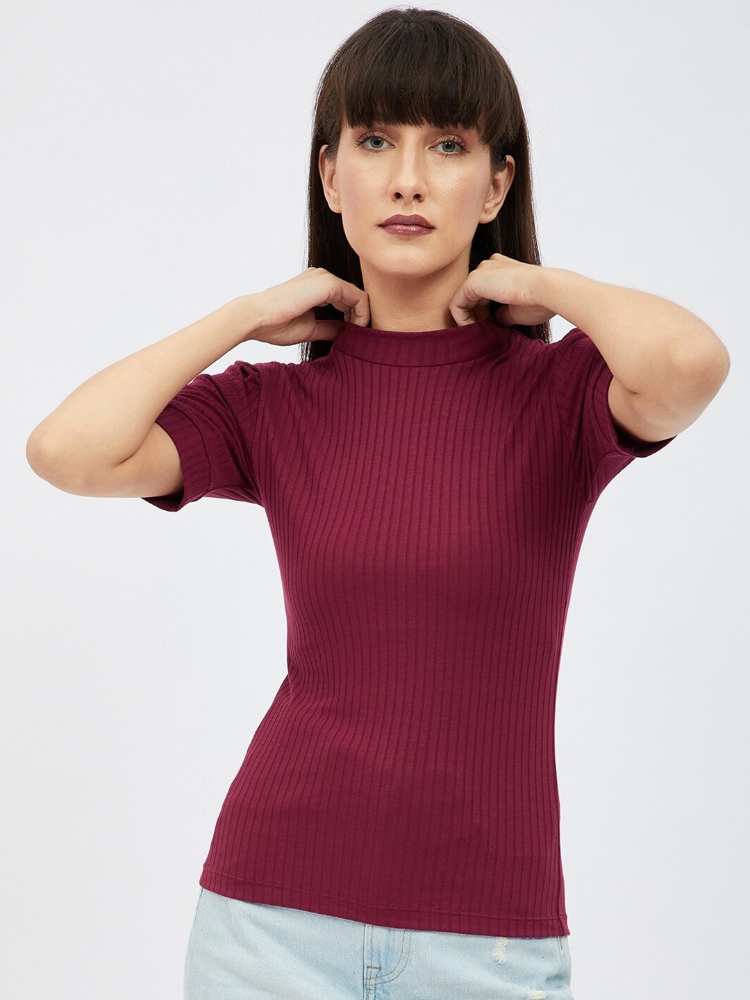 

Harpa Maroon Solid Fitted Top