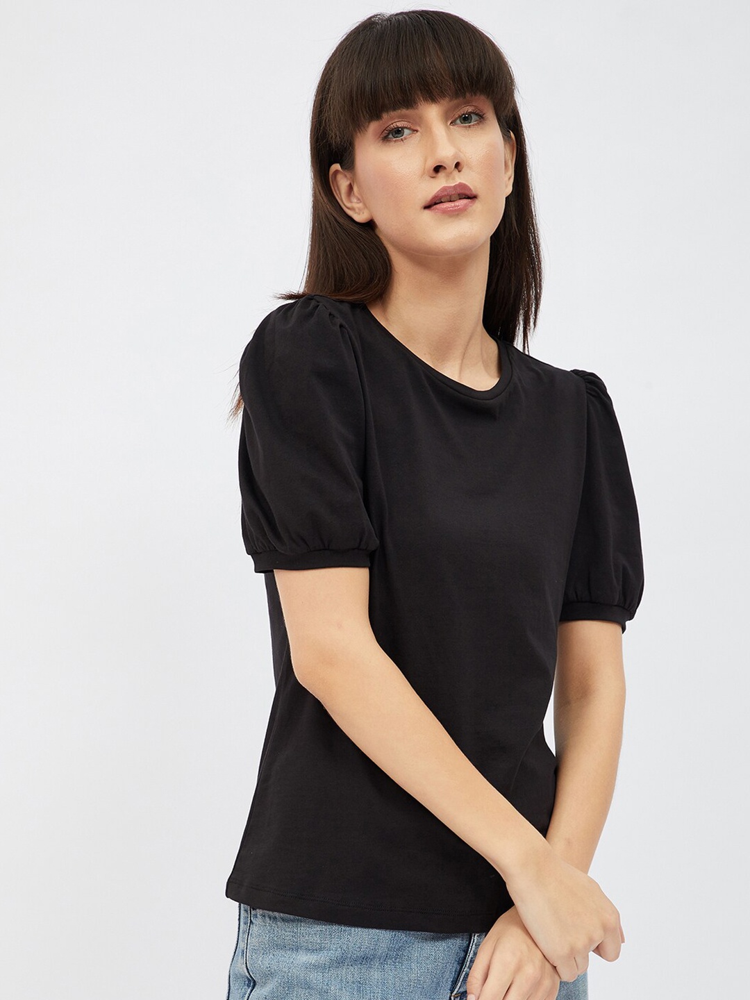 

Harpa Women Black Pockets T-shirt