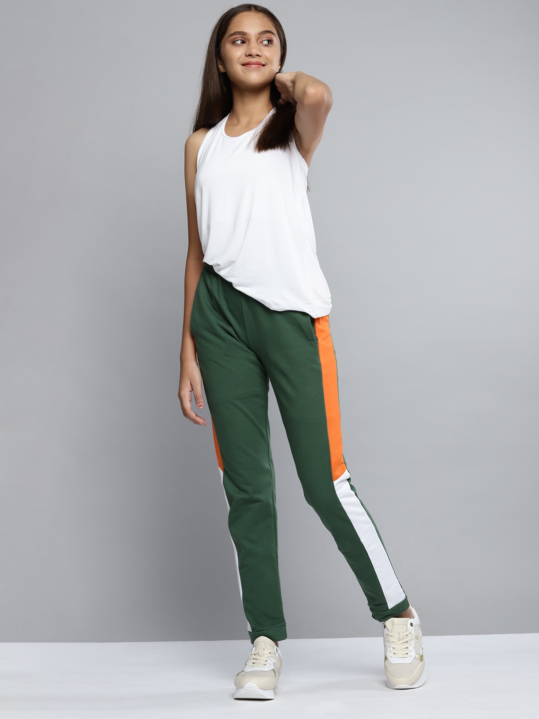 

YK Girls Olive & Orange Pure Cotton Colourblocked Joggers