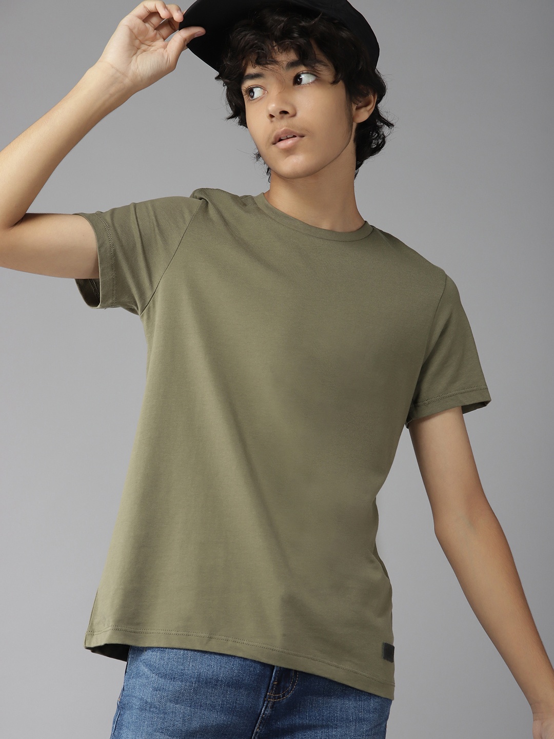 

UTH by Roadster Boys Olive Green Pure Cotton Solid T-shirt