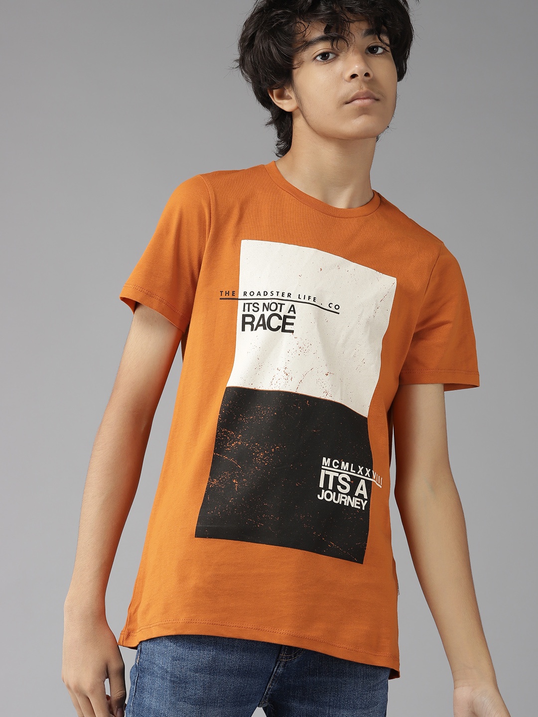 

UTH by Roadster Boys Rust Orange & Off White Pure Cotton Typography Printed T-shirt
