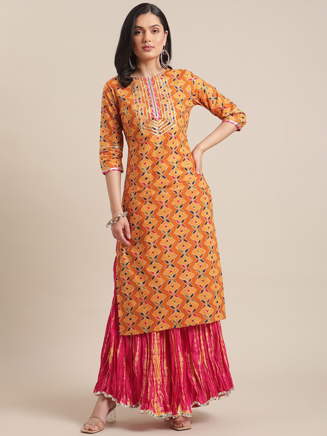 

Varanga Women Orange & Yellow Floral Printed Gotta Patti Kurta
