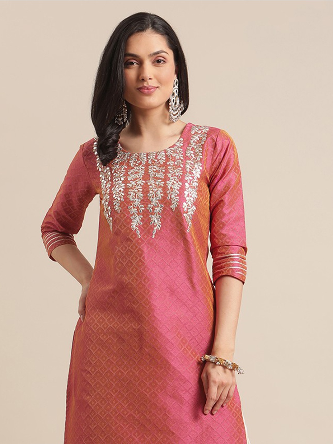 

Varanga Women Coral Dual Tone Floral Gota Patti Embroidered Jacquard Kurta