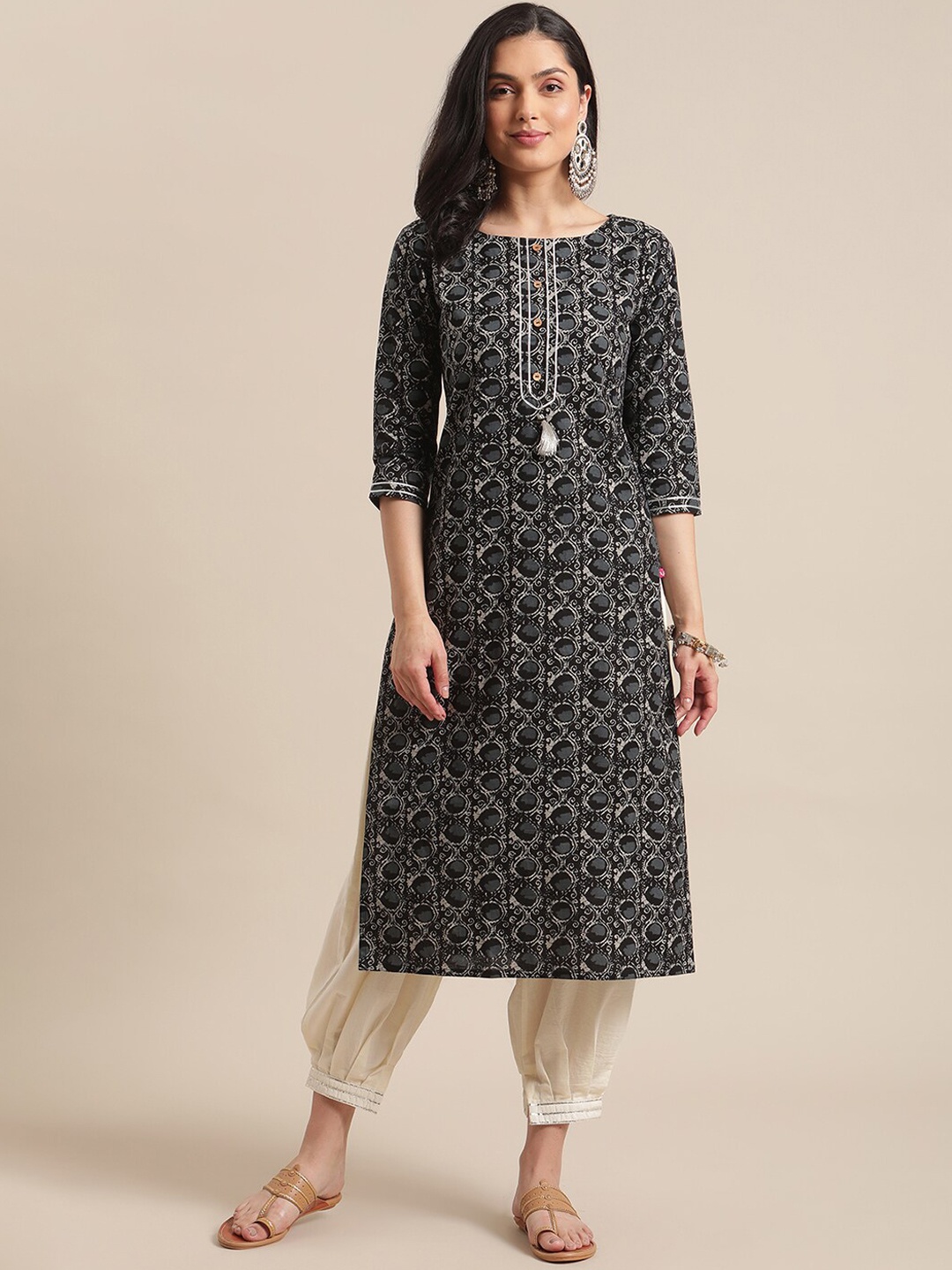 

Varanga Women Black & Beige Ethnic Motifs Printed Thread Work Kurta