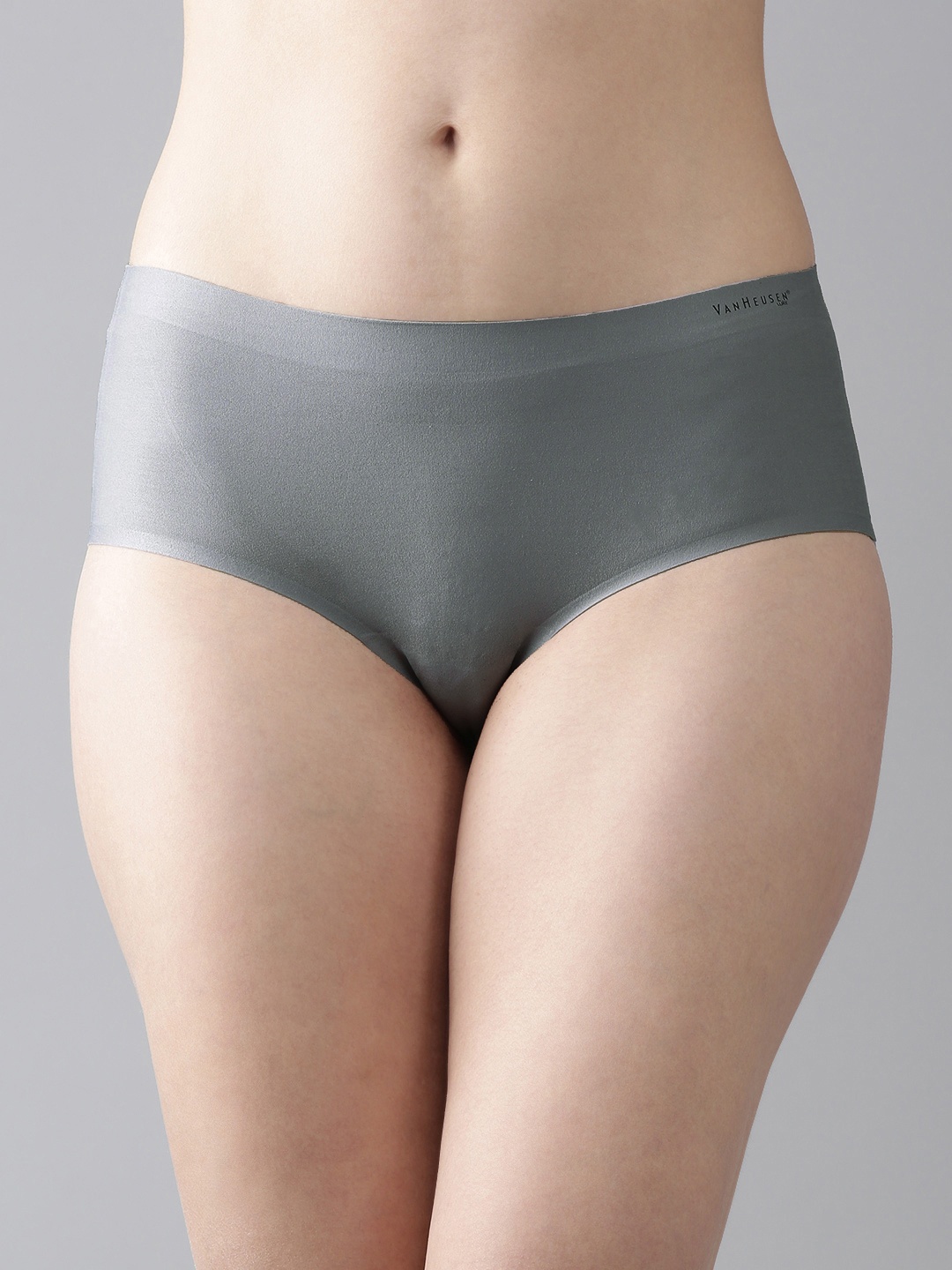 

Van Huesen Women Solid Invisilite Hipster Briefs With Easy Stain Release Gusset, Grey
