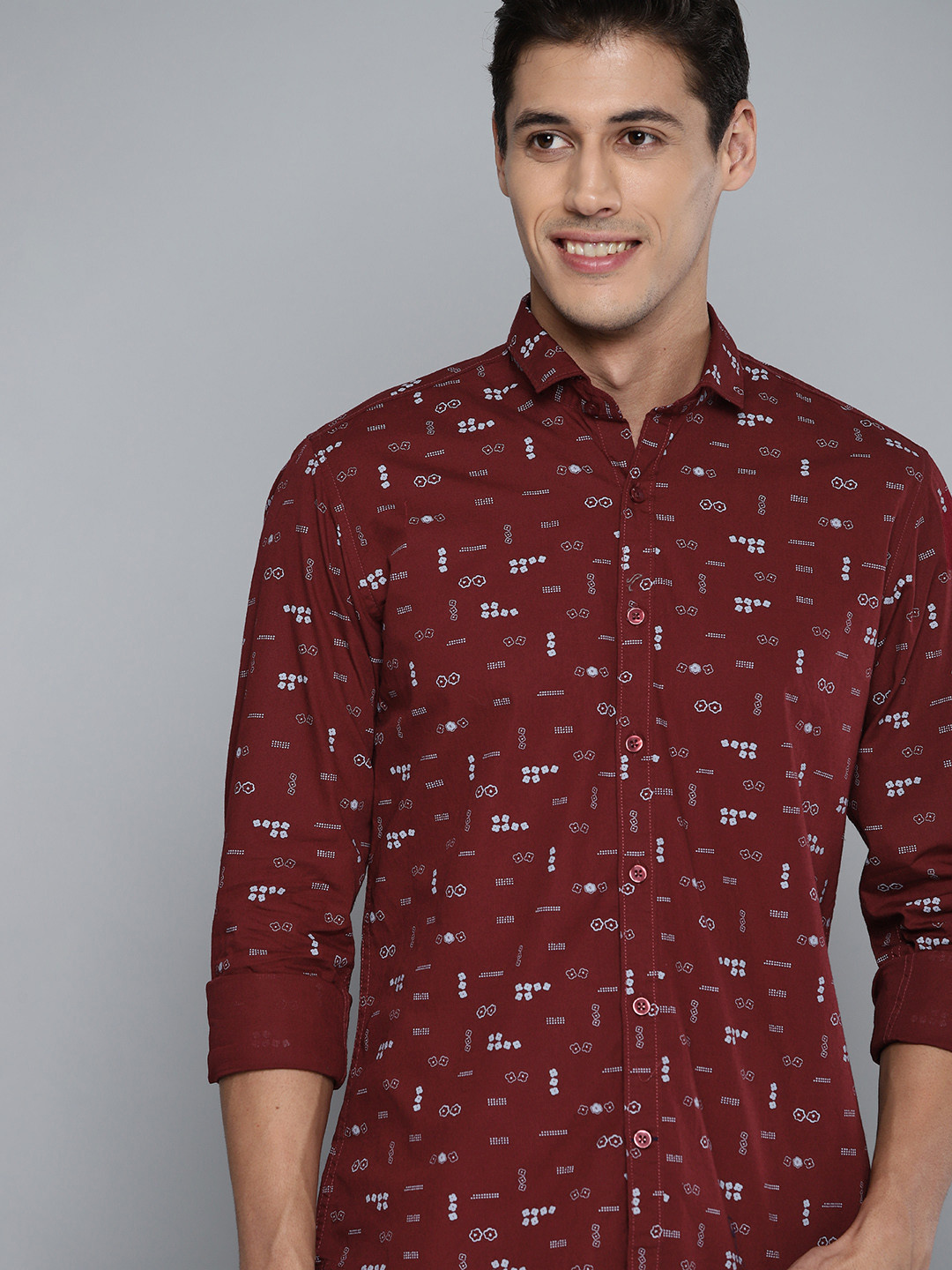 

Mast & Harbour Men Maroon & Grey Printed Pure Cotton Casual Shirt