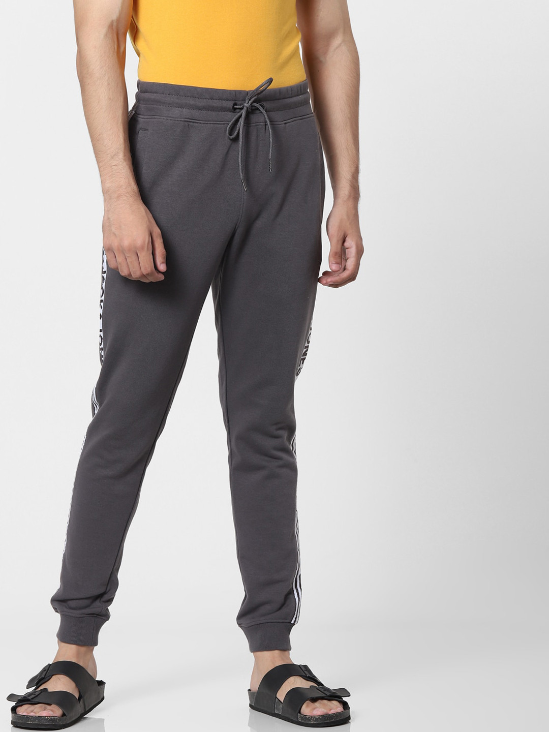 

Jack & Jones Men Grey Solid Relaxed-Fit Pure Cotton Joggers