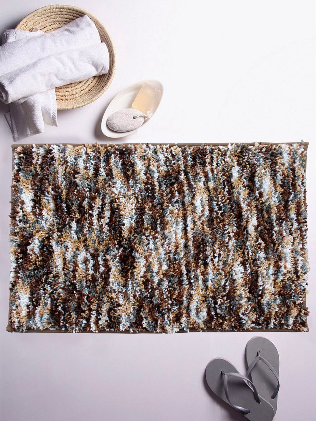 

FI Brown & White Solid Bath Rug