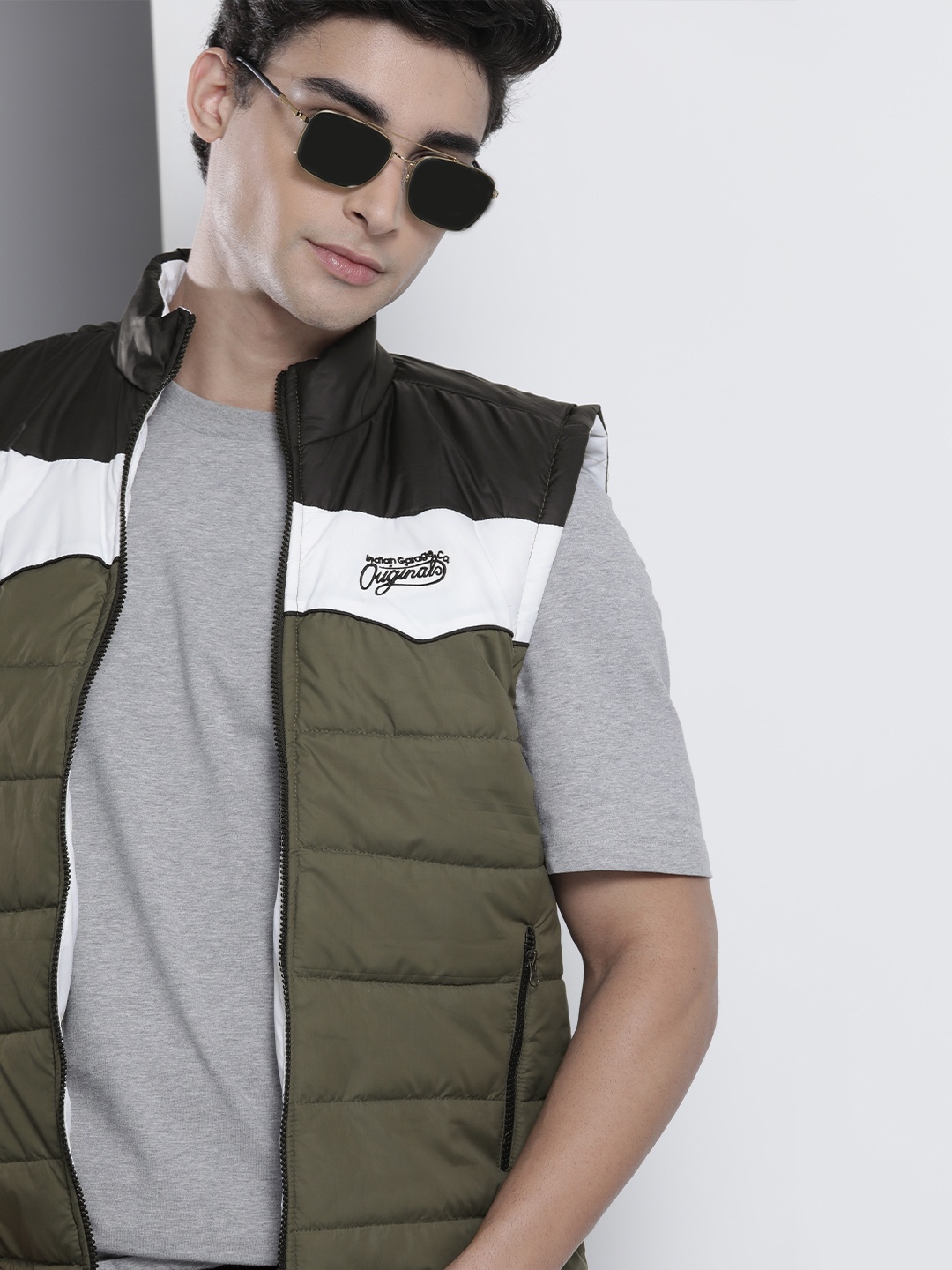 

The Indian Garage Co Men Olive Green & White Striped Padded Jacket