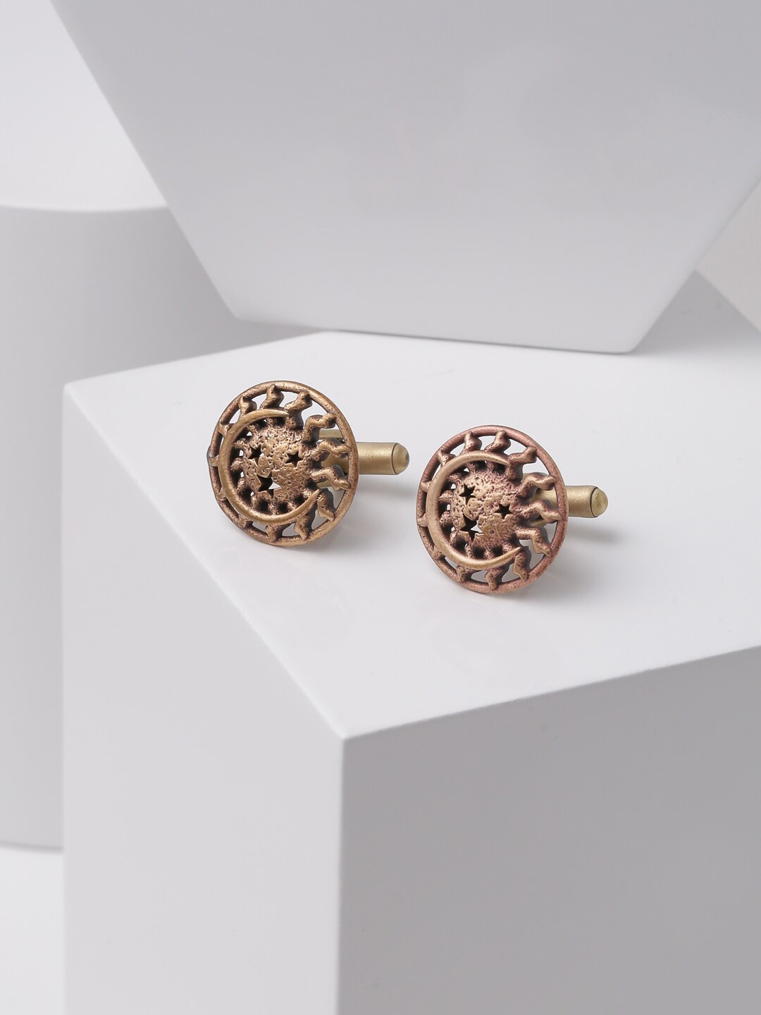 

COSA NOSTRAA Gold & Metallic The Sun and Moon Engraved Geometric Cufflinks