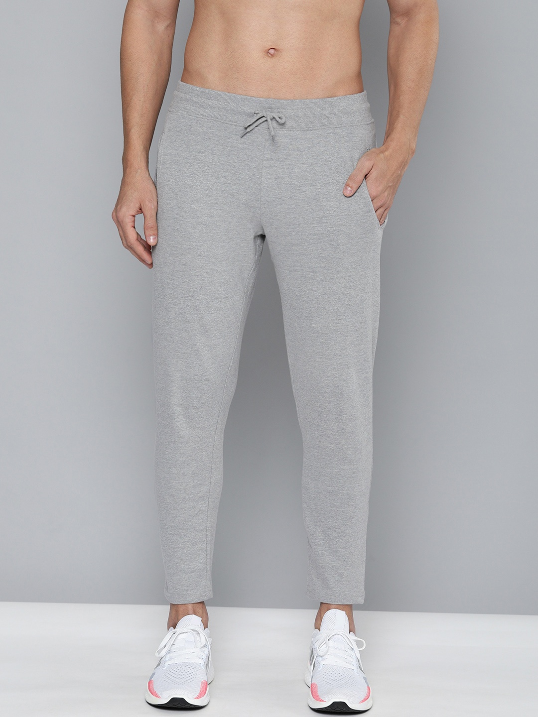 

HERE&NOW Men Grey Melange Solid Cropped Track Pants