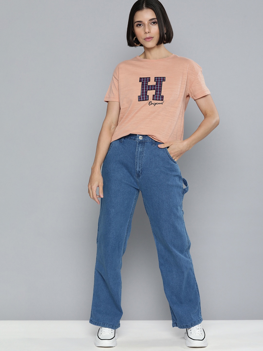 

Harvard Women Beige & Blue Brand Logo Printed Pure Cotton Applique T-shirt