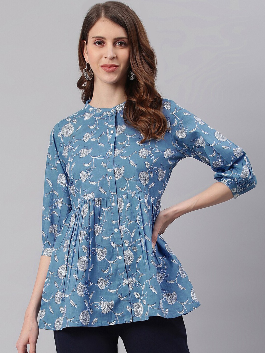 

Janasya Women Blue & White Mandarin Collar Printed Tunic