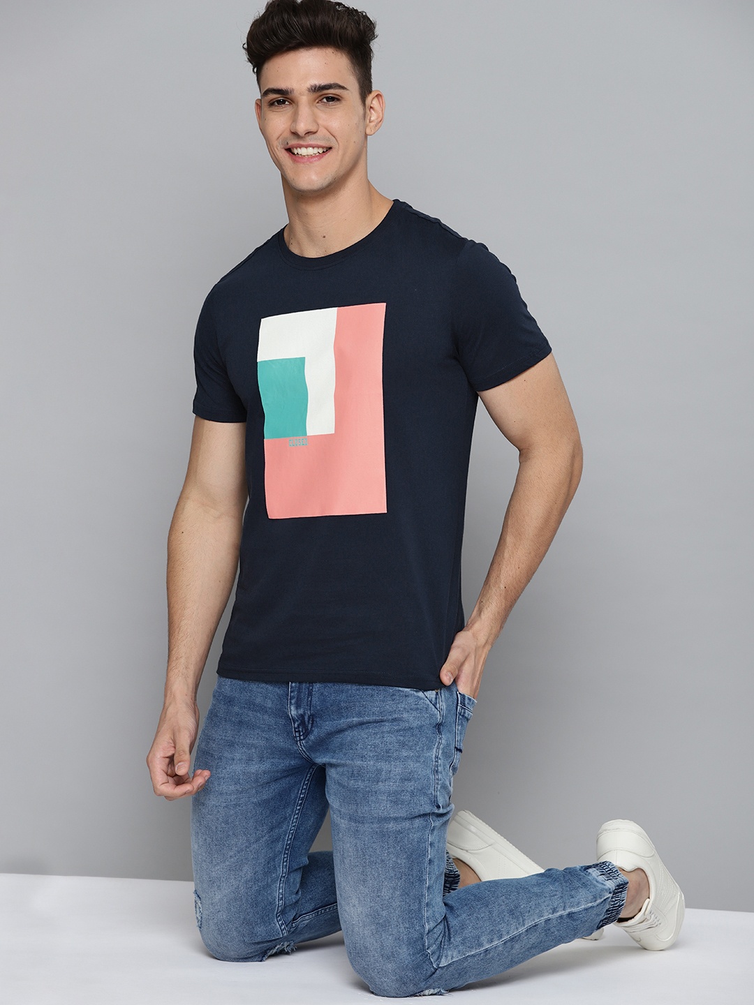 

Mast & Harbour Men Navy Blue & Pink Cotton Printed T-shirt