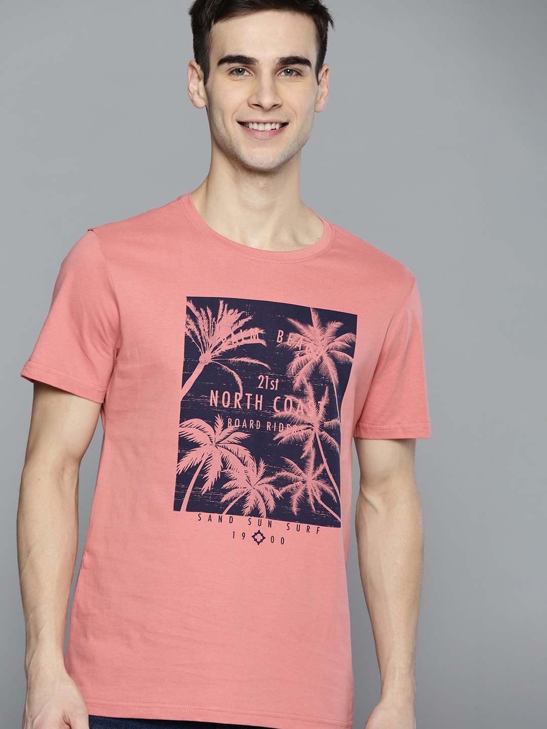 

Mast & Harbour Men Dusty Pink & Navy Blue Pure Cotton Tropical Print T-shirt