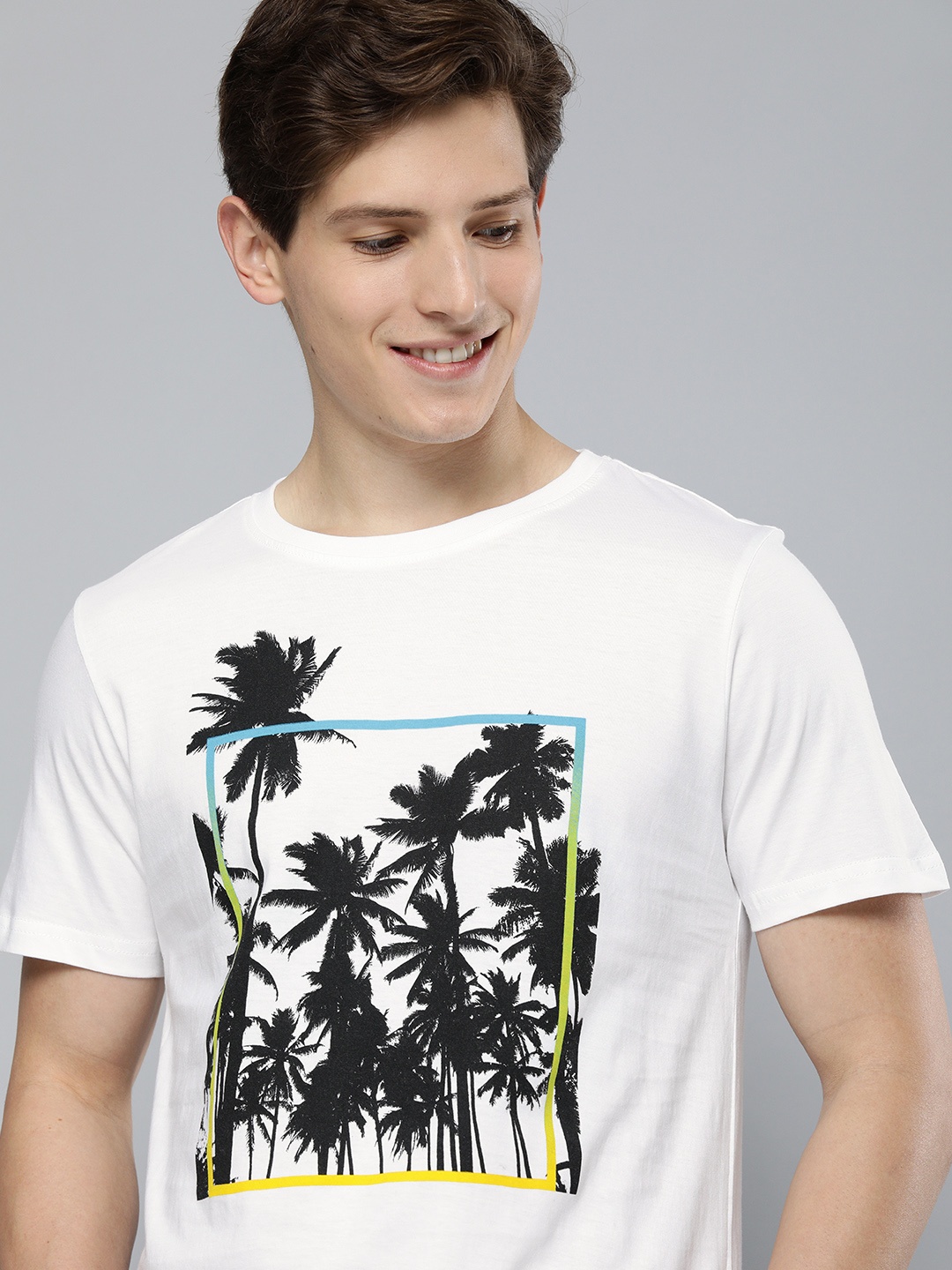 

Mast & Harbour Men White Printed T-shirt