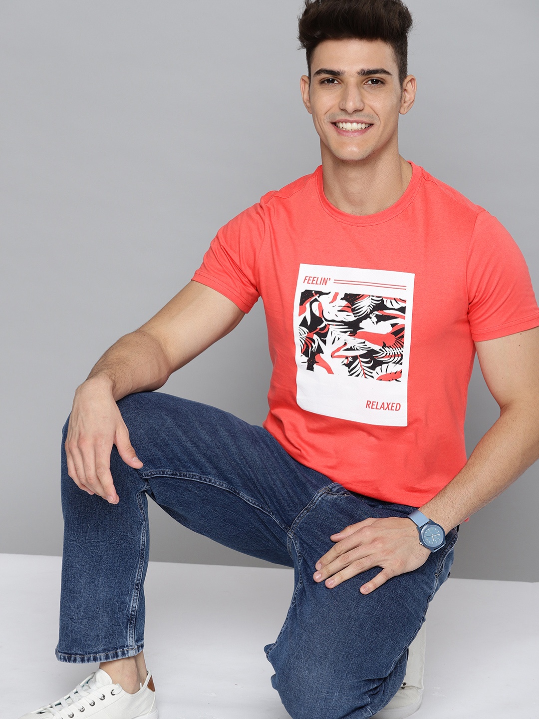 

Mast & Harbour Men Pure Cotton Coral Printed Tropical T-shirt