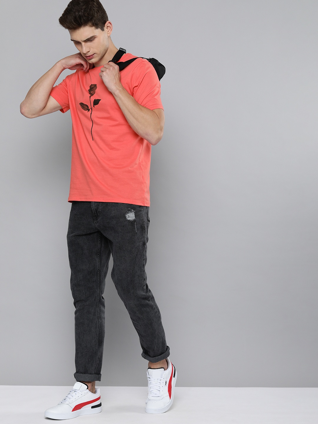 

Mast & Harbour Men Coral Floral Printed Pure Cotton Casual T-shirt