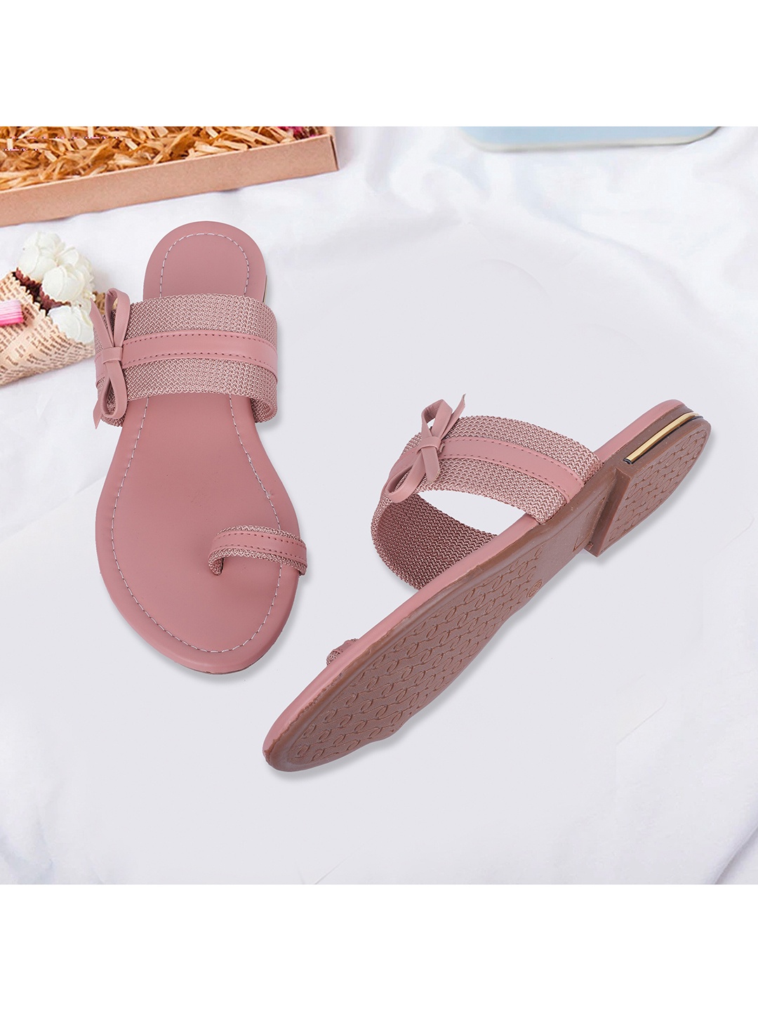 

FABBMATE Women Pink Embellished One Toe Flats