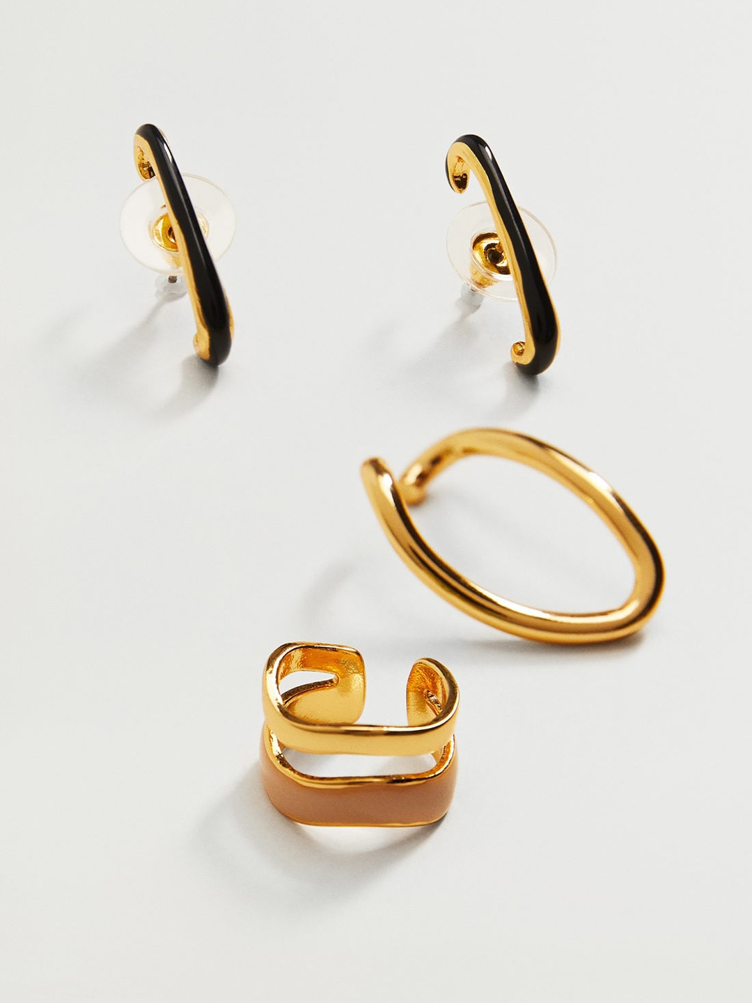 

MANGO Set of Gold-Toned Stud Earrings & 2 Ear Cuffs