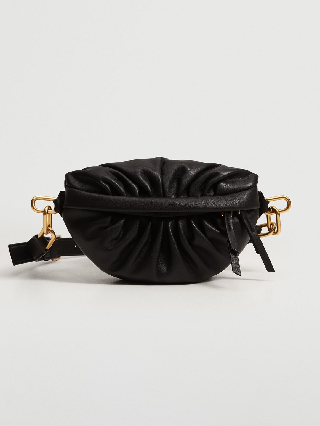 

MANGO Women Black Ruched Waist Pouch
