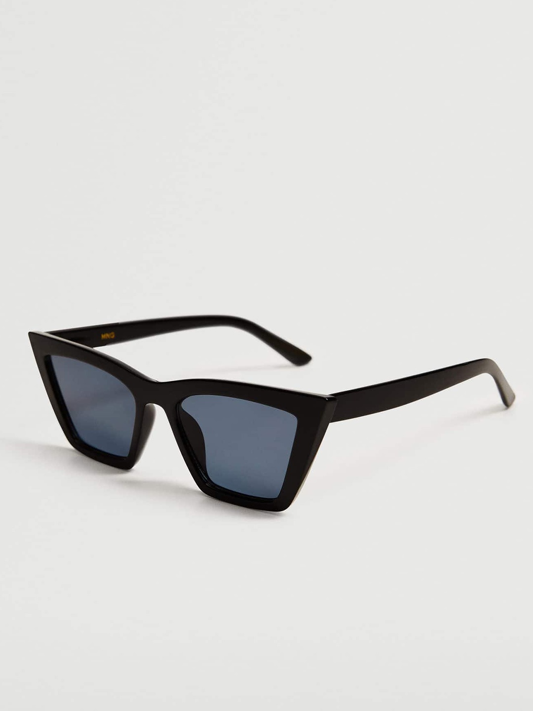 

MANGO Women Grey Lens & Black Cateye Sunglasses with UV Protected Lens 17042016