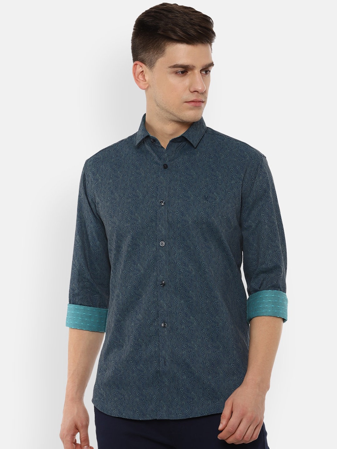 

V Dot Men Blue Slim Fit Opaque Printed Cotton Casual Shirt