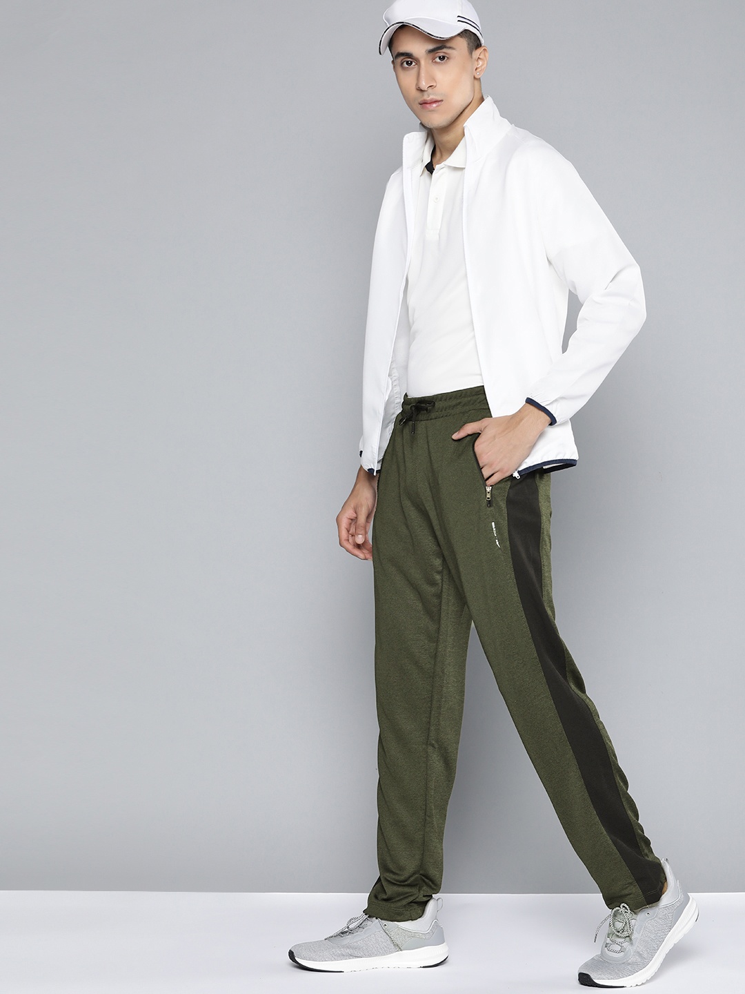 

Alcis Men Olive Green Track Pants