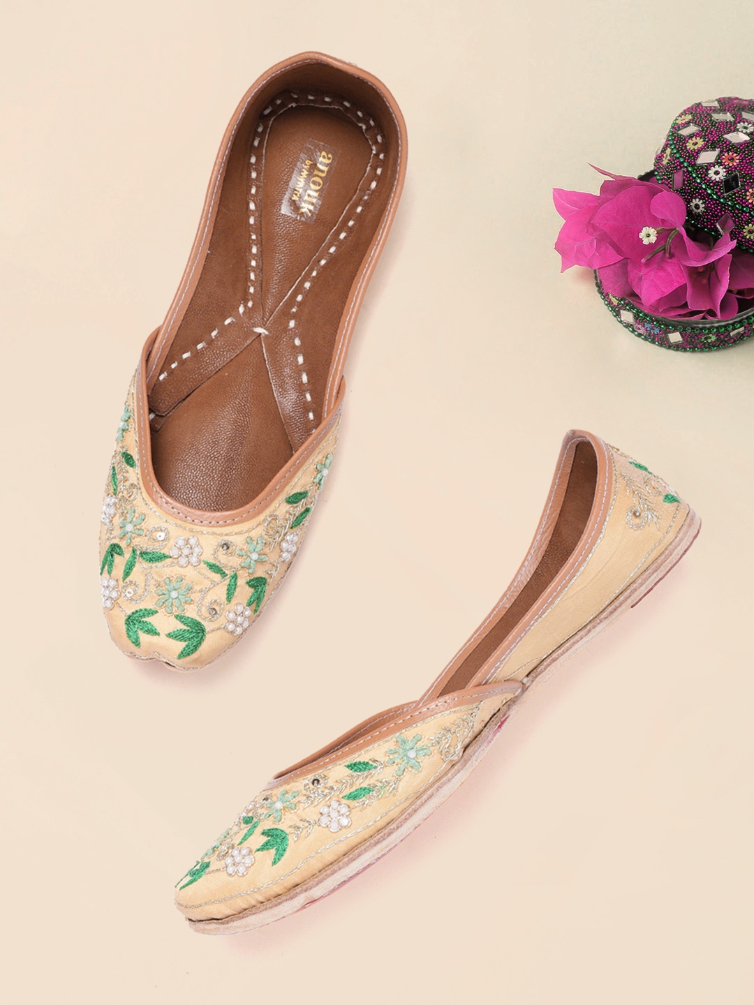 

Anouk Women Yellow & Green Embellished Leather Ethnic Mojaris