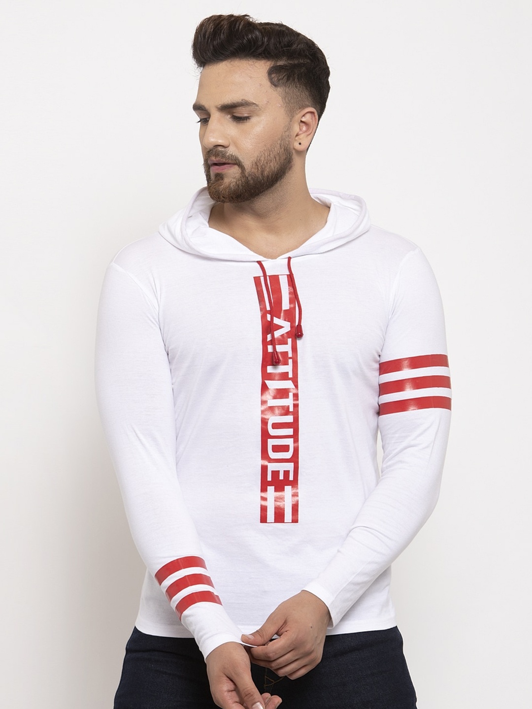 

KATSO Men White & Red Typography Printed Slim Fit Hooded T-shirt