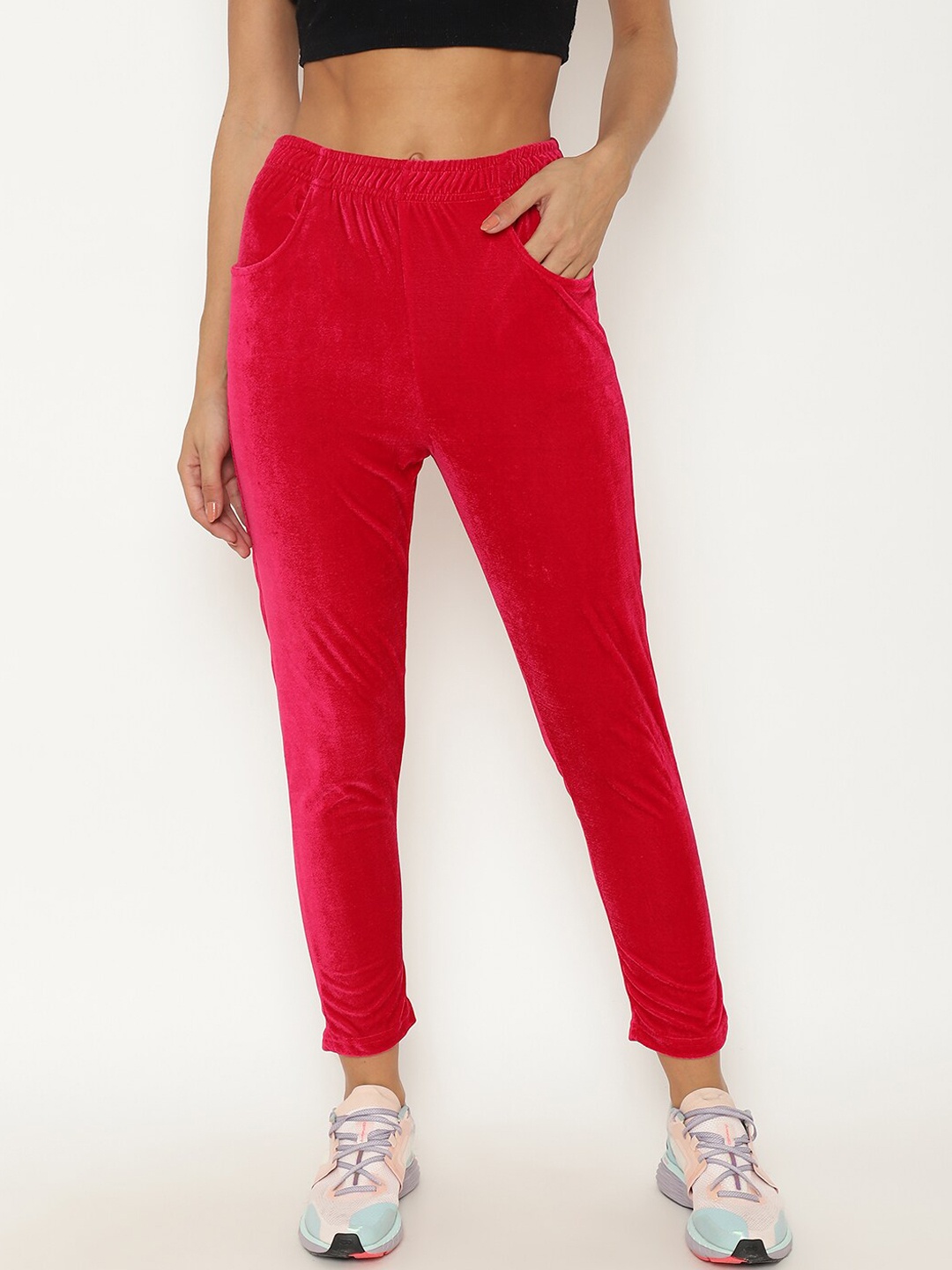 

CHKOKKO Women Red Solid Track Pants