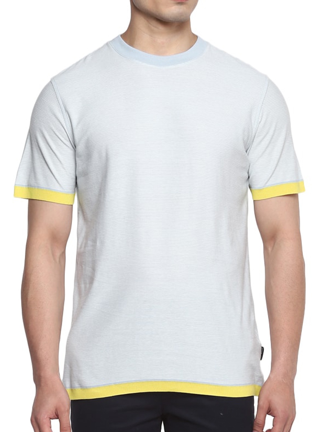 

Ted Baker Men Blue & Yellow T-shirt