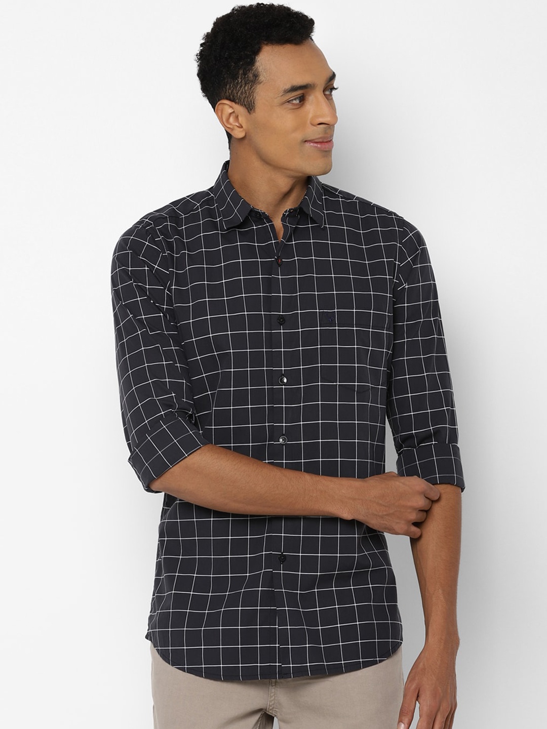 

Allen Solly Men Black Slim Fit Windowpane Checks Opaque Checked Casual Shirt