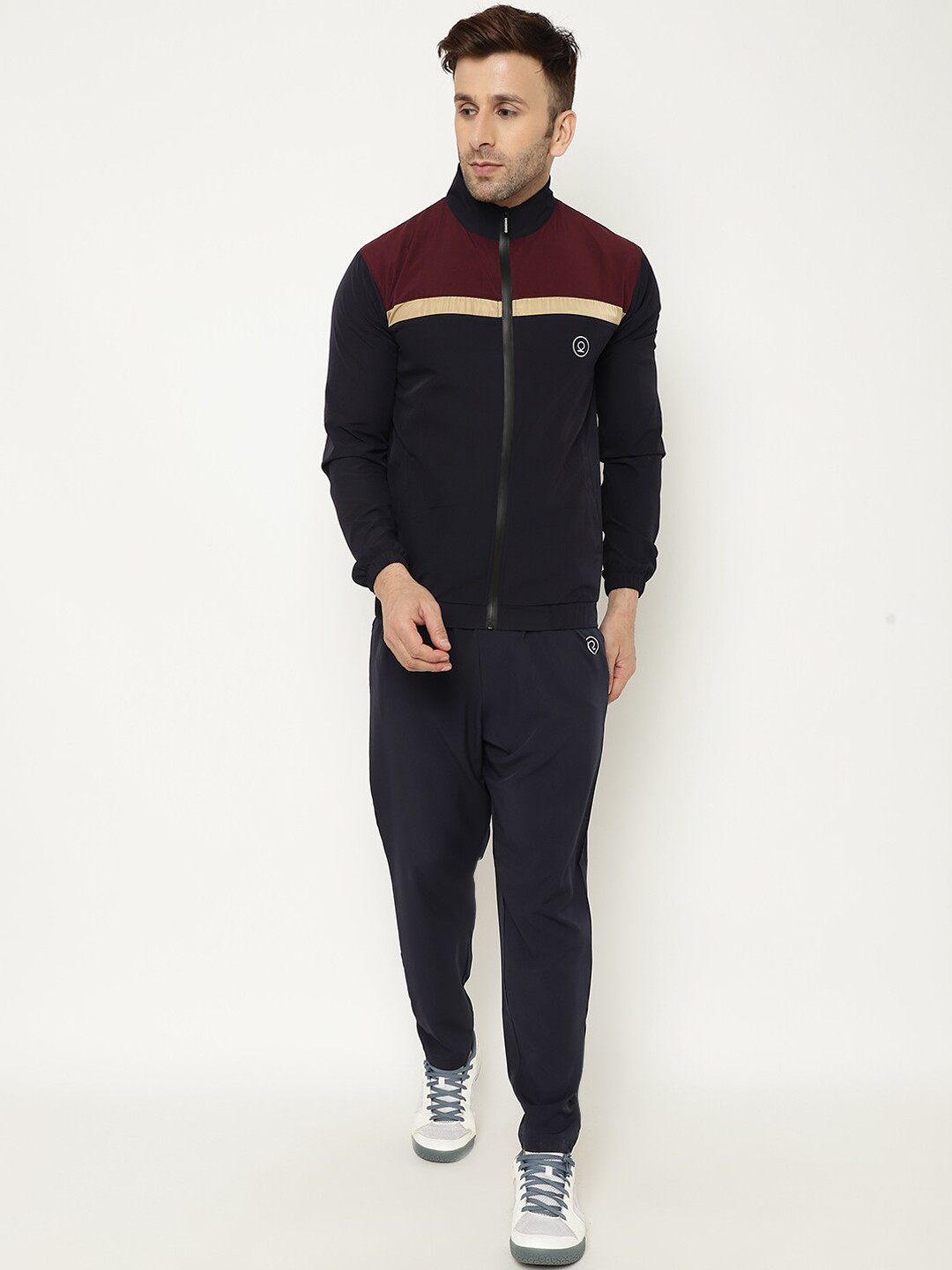 

Chkokko Men Navy Blue & Burgundy Colourblocked Gym Tracksuit