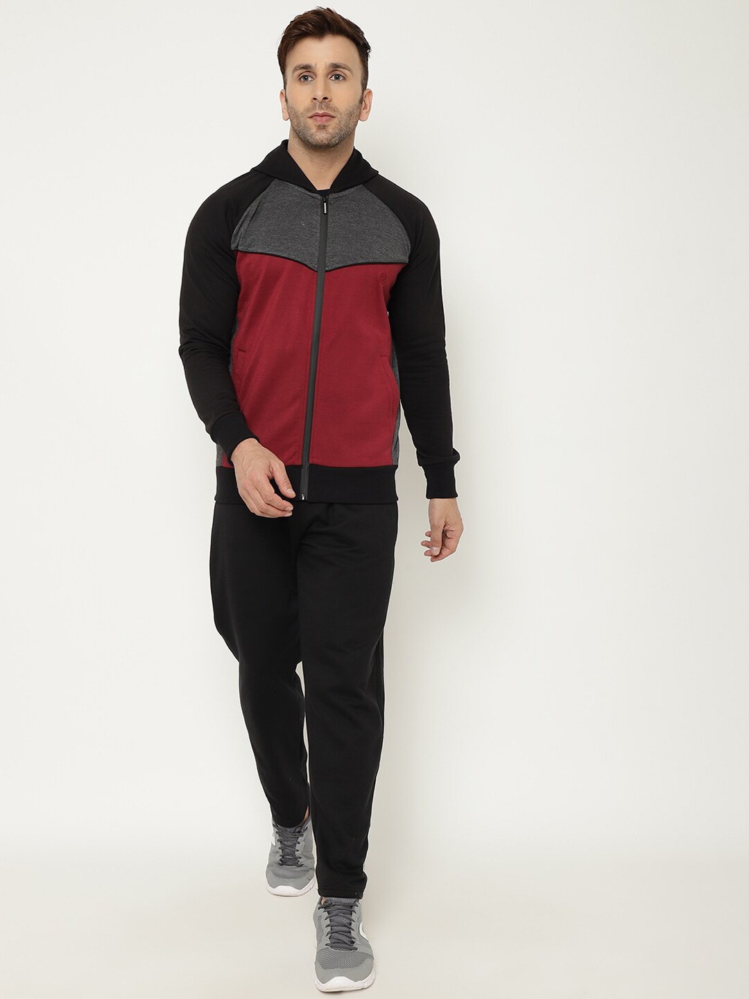 

Chkokko Men Black & Maroon Colourblocked Tracksuits