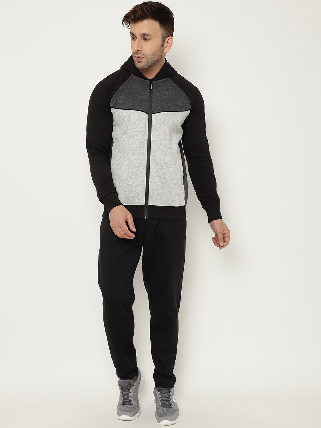 

Chkokko Men Black & Grey Colourblocked Tracksuits