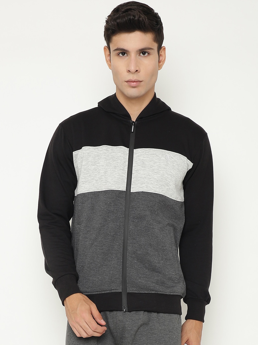 

Chkokko Men Black & Grey Colourblocked Fleece Sporty Jacket