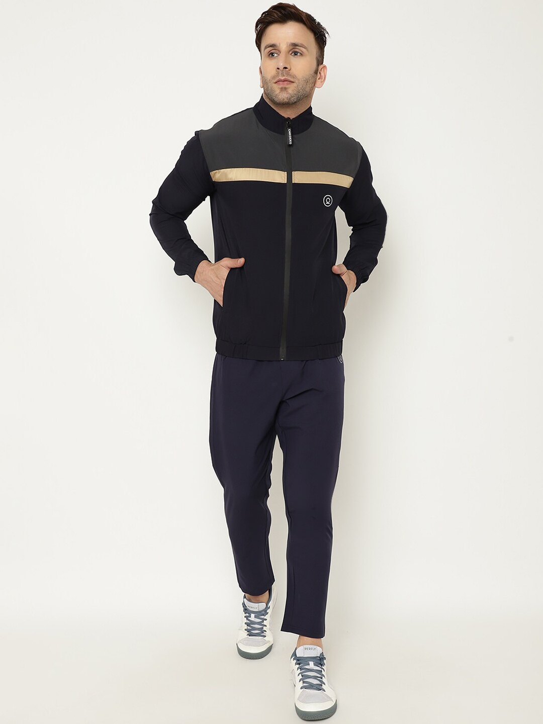 

CHKOKKO Men Grey & Navy Blue Colourblocked Gym Tracksuit