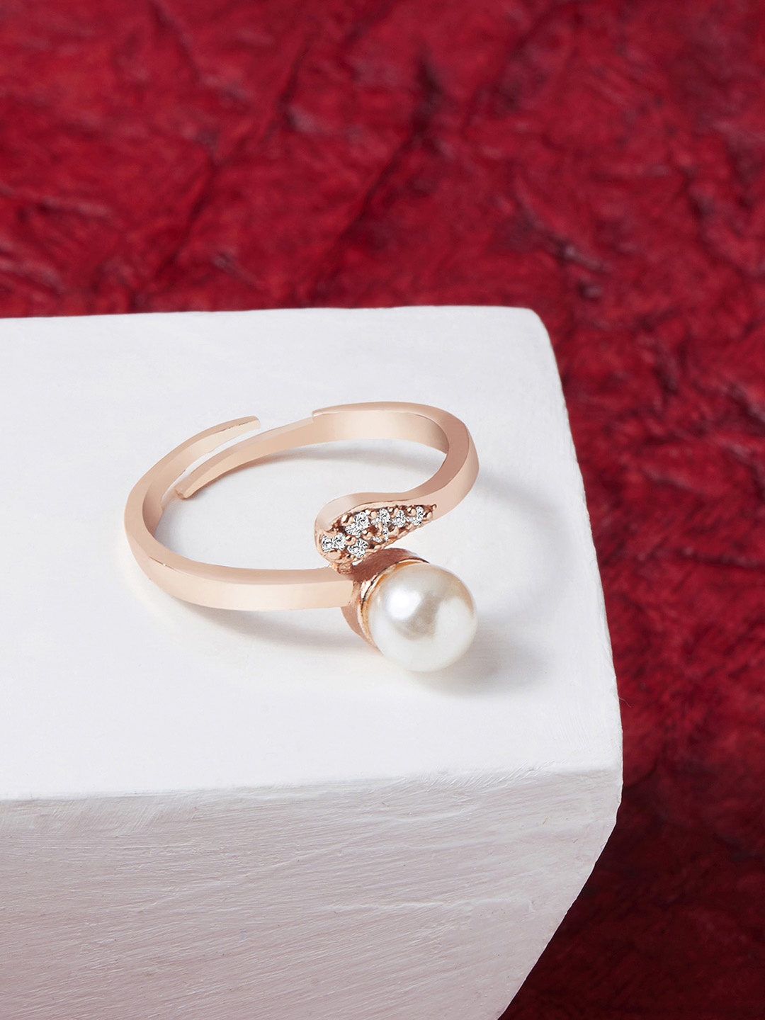 

AMI Rose Gold-Plated White CZ-Studded Adjustable Contemporary Finger Ring