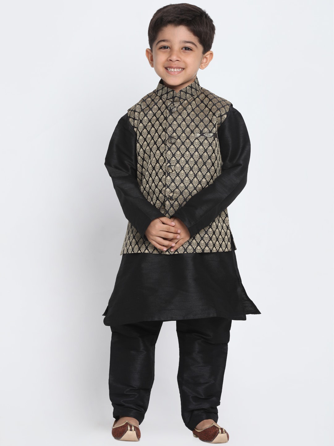 

VASTRAMAY Boys Regular Kurta With Pyjamas & Woven Nehru Jacket, Black