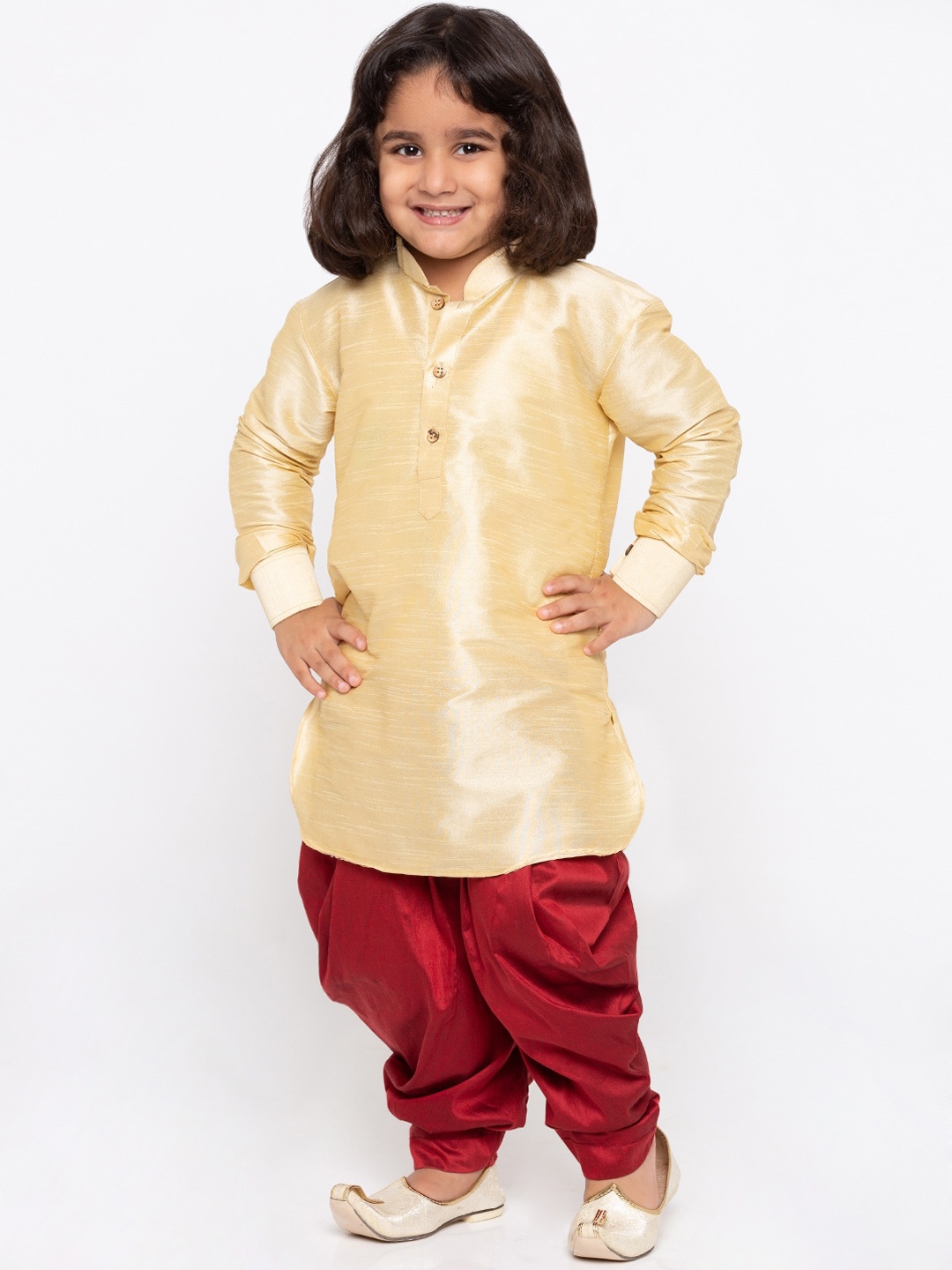 

VASTRAMAY Boys Gold-Toned Solid Silk Blend Regular Kurta With Dhoti Pants