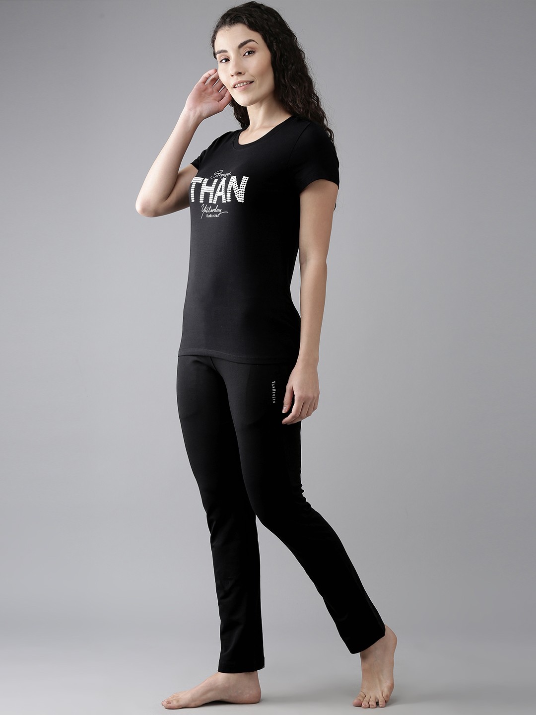

Van Heusen Women Black Printed Night suit