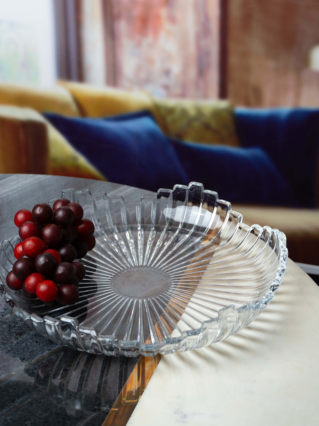 

GOODHOMES Transparent Textured Glass Melody Fruit Platter