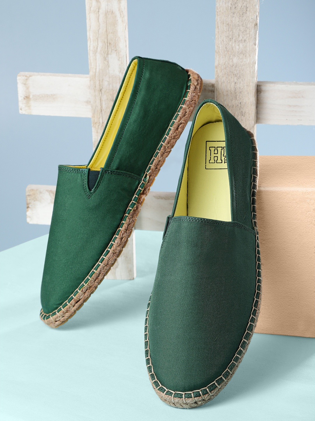 

Mast & Harbour Men Green Solid Espadrilles