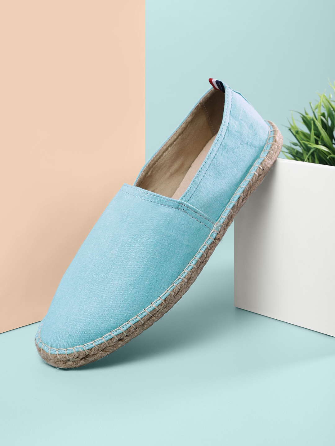 

Mast & Harbour Men Green Solid Espadrilles