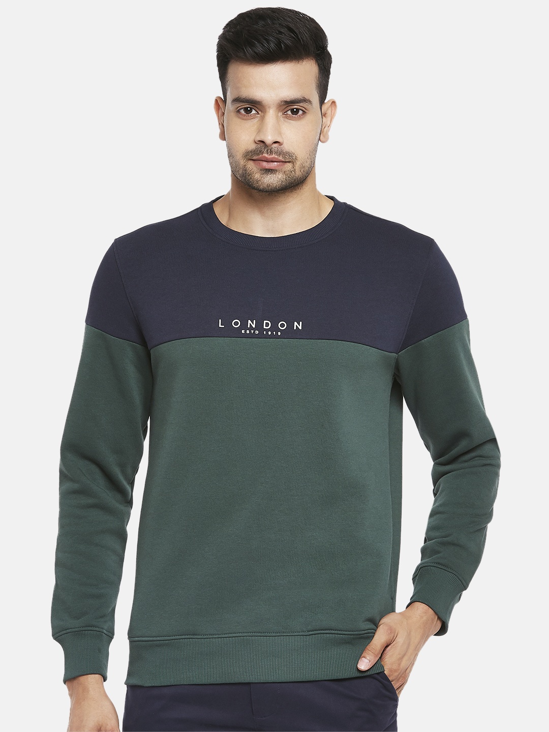 

BYFORD by Pantaloons Men Olive Green Colourblocked Sweatshirt